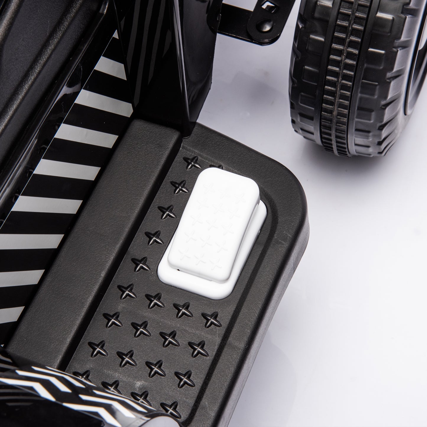 iRerts 12V Ride on Tractor, Powered Ride on Car for Kids Boys Girls Ages 3-6 Gifts, Kids Ride on Toys Electric Cars with Removable Storage Tug, Bluetooth ,Music, MP3/USB Ports, LED Light, Black