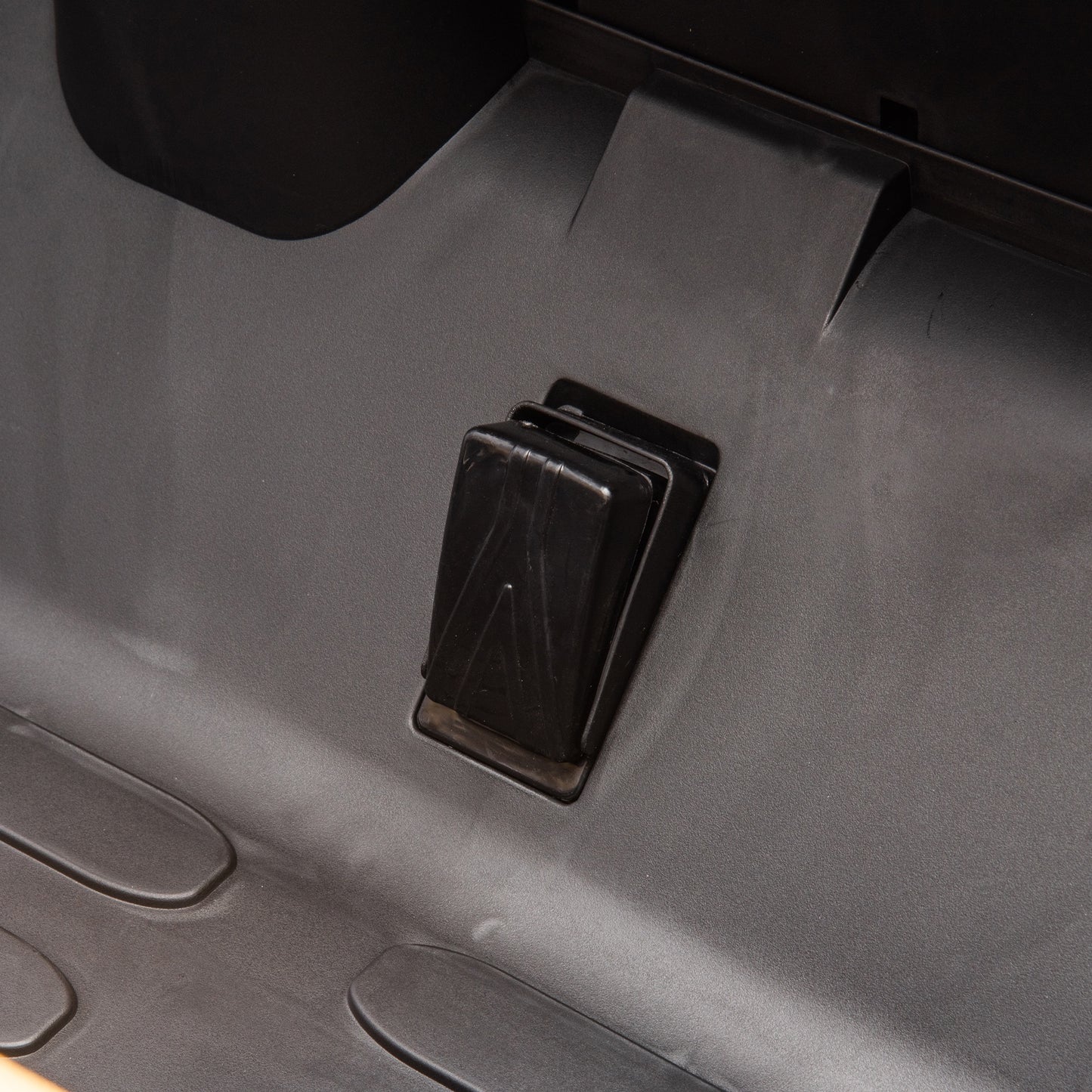 24V 2 Seater Ride On Dump Truck, Powered Ride on Toy Cars with Remote Control, Electric Vehicle Car for Kids Boys Girls with Automatic Tipping Bucket, Bluetooth Music, Safety Belt, Slow Start, Blue